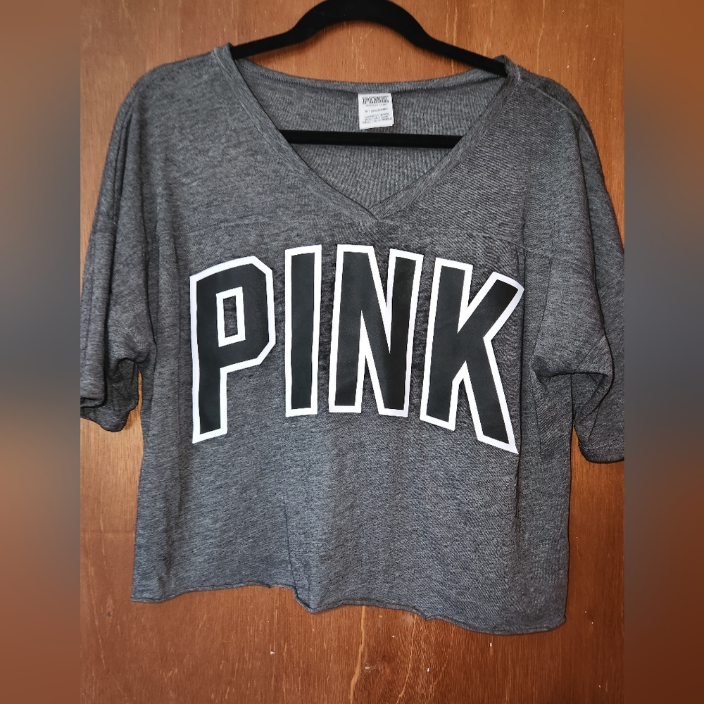 VS Pink cropped shirt